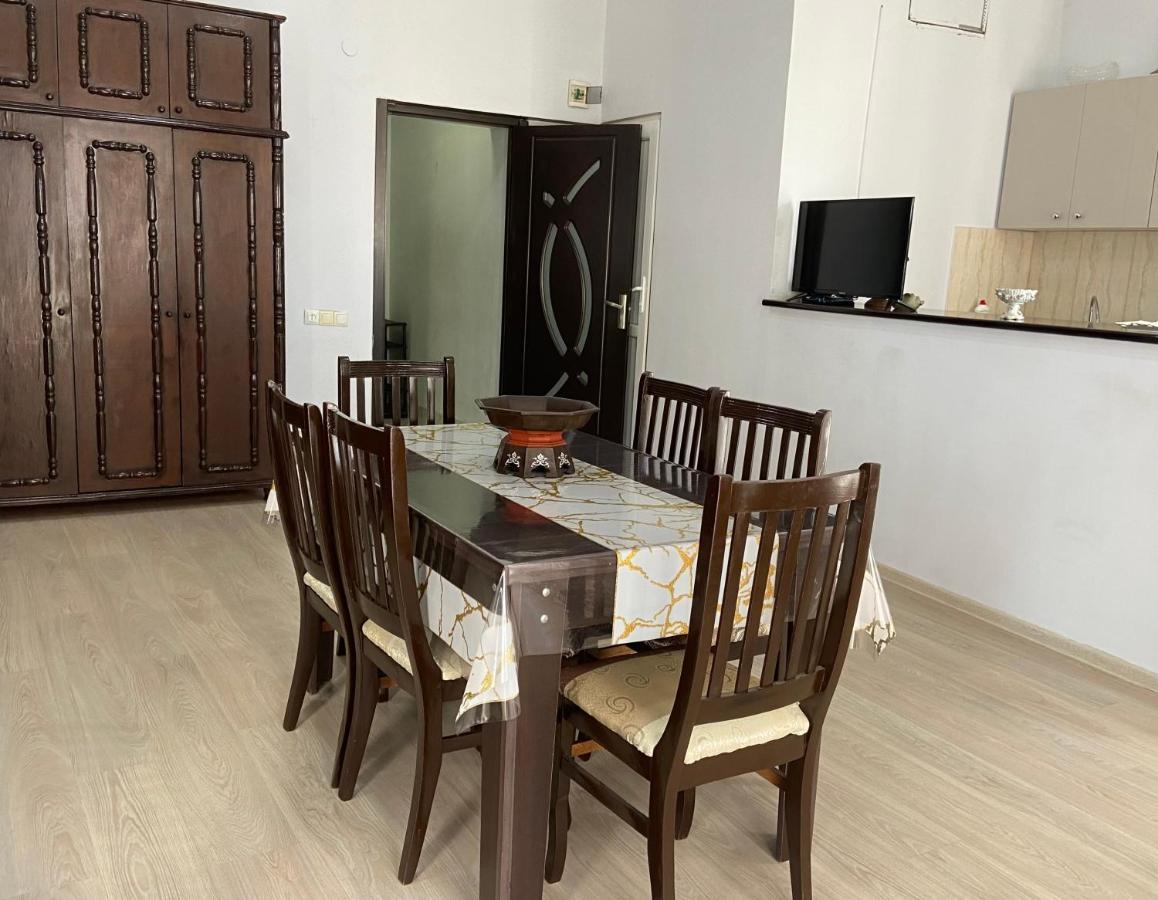 Apartment On Luka Asatiani 2 Batumi Exteriör bild