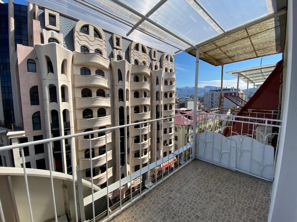 Apartment On Luka Asatiani 2 Batumi Exteriör bild